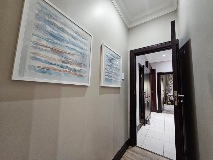 5 Bedroom Property for Sale in Jim Fouchepark Free State